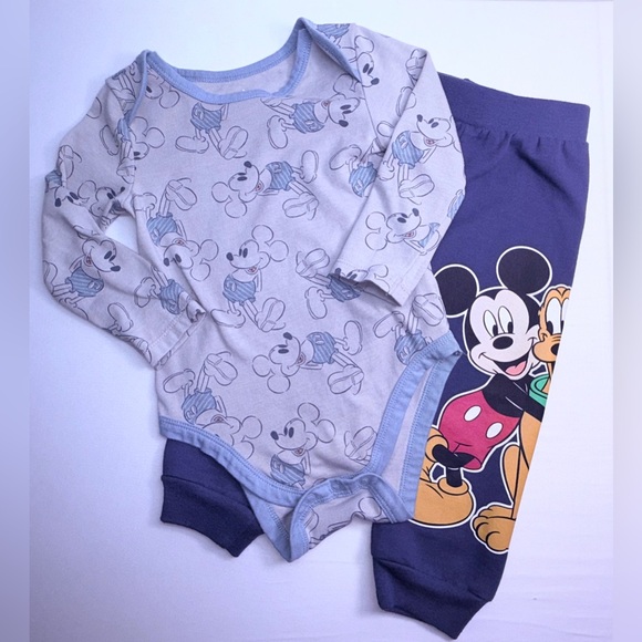 Disney Baby 18M Mickey Mouse Print Long Sleeve Bodysuit & Graphic Sweatpants Set - Picture 1 of 6